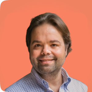 /images/team/carlos-bustamante-orange.png